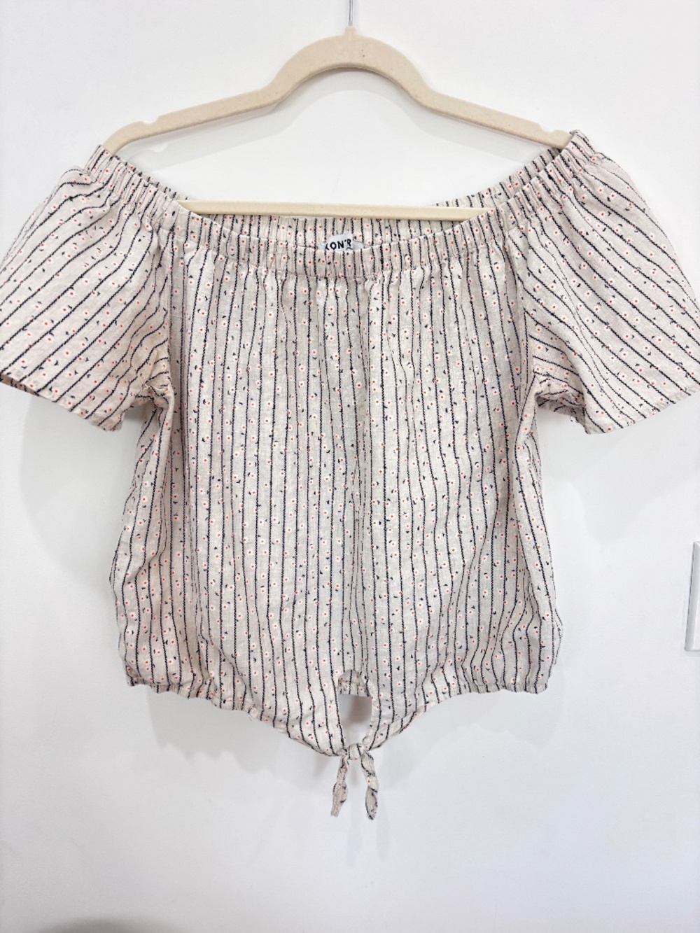 Beige Black Striped Off Shoulder Top XL Daisy Print Tie Front Blouse